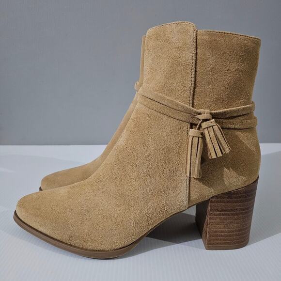 NEW Jack Rogers Timber Ankle Bootie 9.5 Sand Suede Tassel Western Fall Boho - Picture 1 of 13
